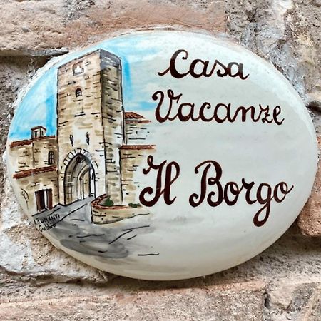 Casa Vacanze Il Borgo Gubbio Exterior foto