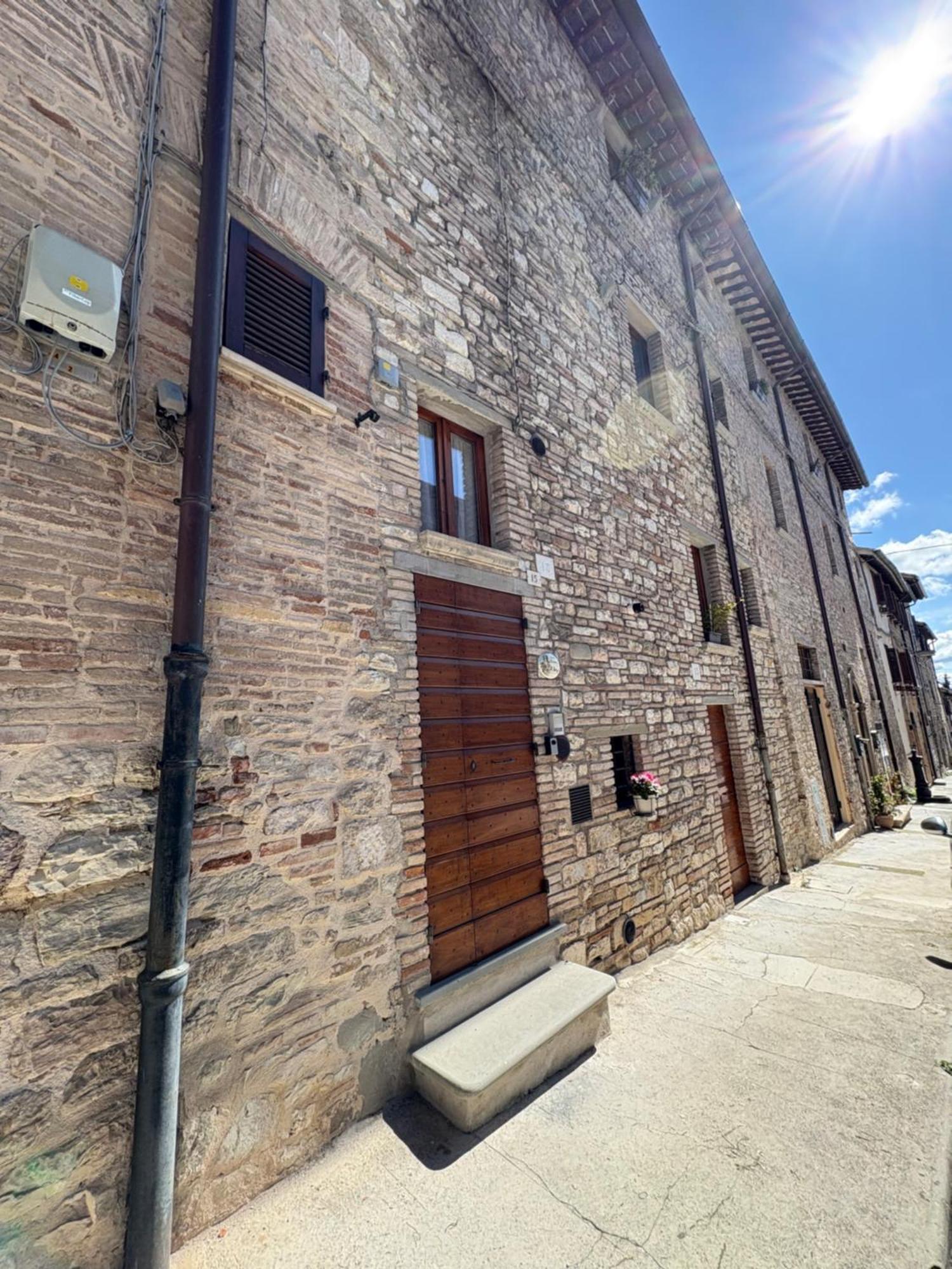 Casa Vacanze Il Borgo Gubbio Exterior foto